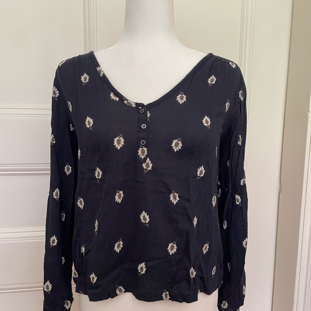 Abercrombie & Fitch Navy Blue Floral Women's Top